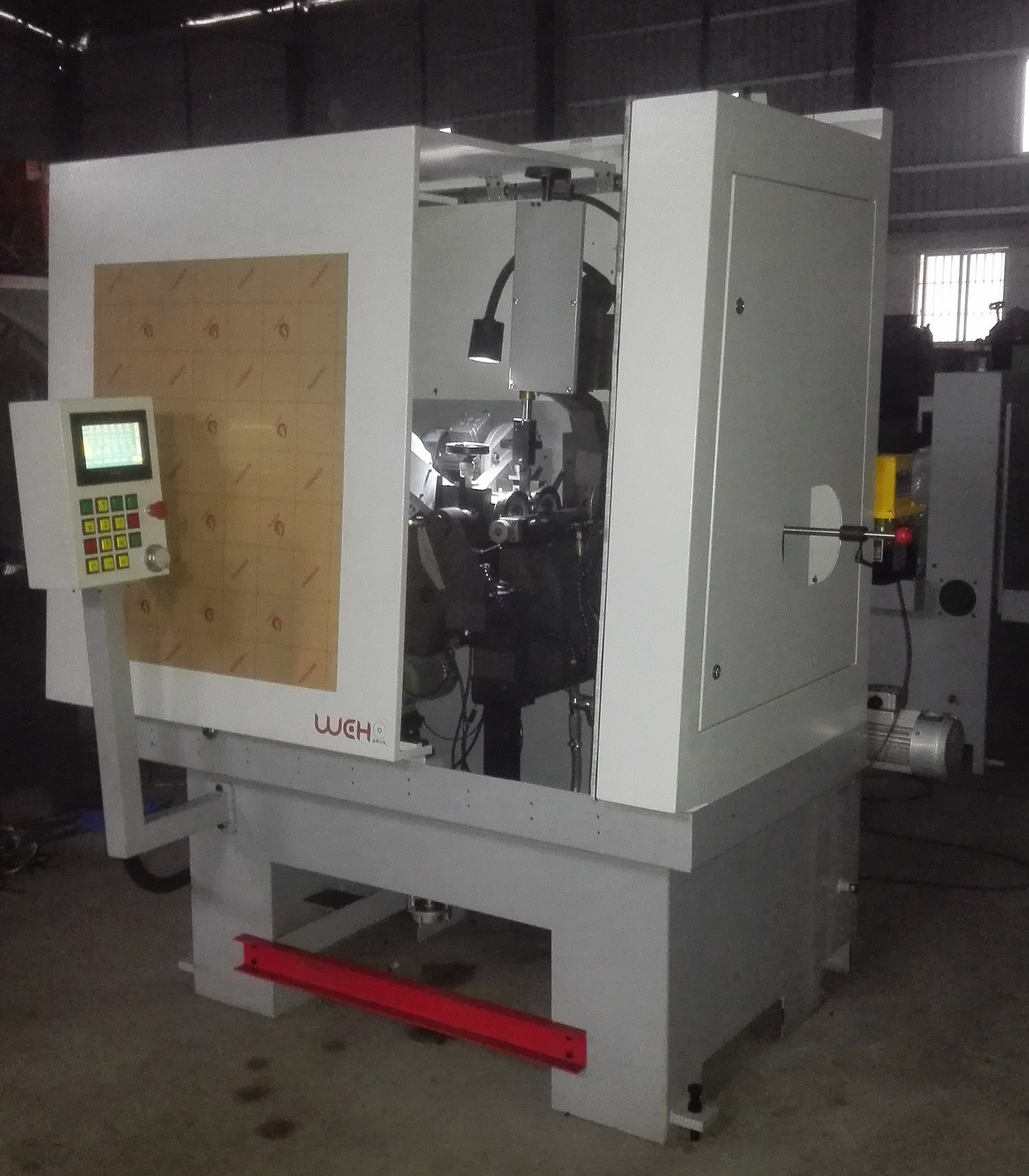 CNC saw blade sharpener